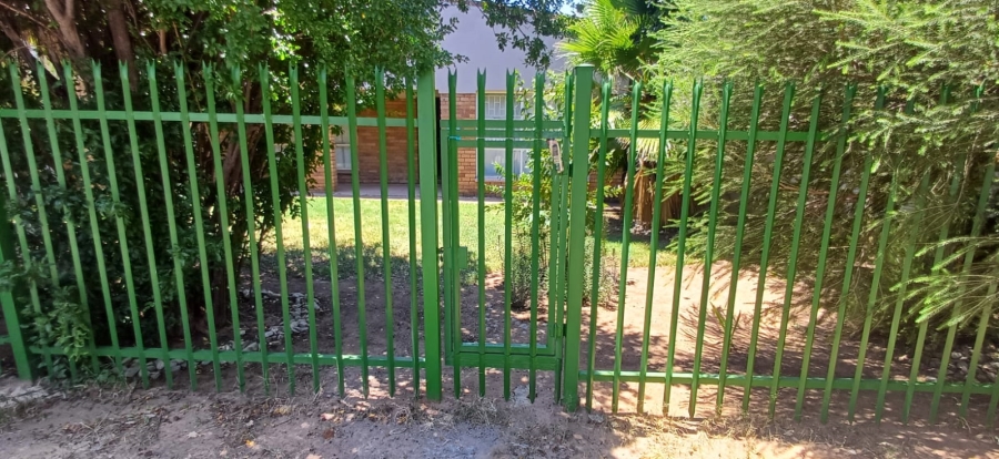 4 Bedroom Property for Sale in La Hoff North West